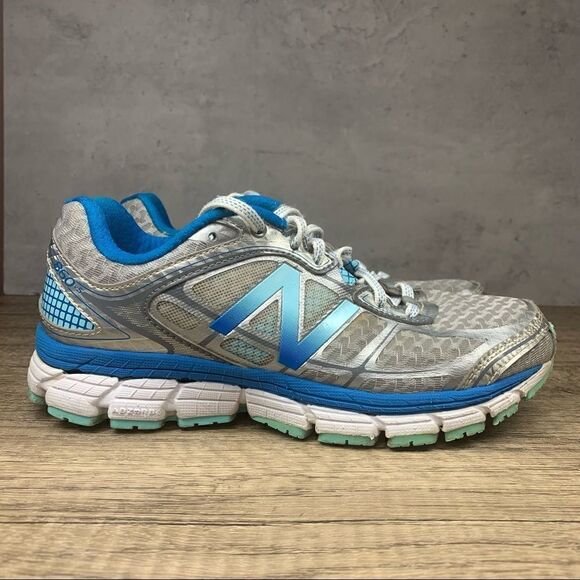New Balance Women’s 860 V5~Silver/Blue Running Shoes Lace Up~Size 7B - Picture 2 of 9